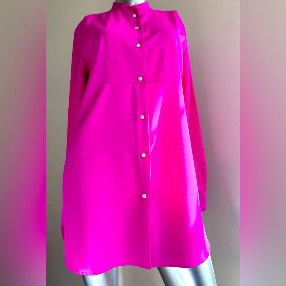 Lauren Ralph Lauren Fuchsia pink Shirt. Medium. Semi new.